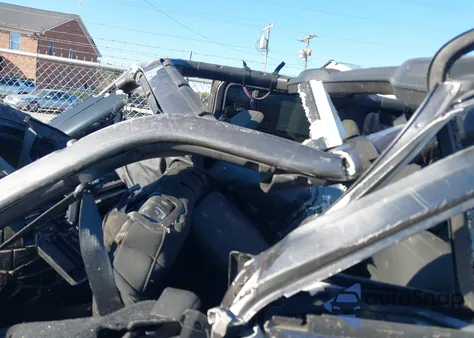 2019 Jeep Wrangler Unlimited Sport S 4X4 z USA, uszkodzony, nr VIN 1C4HJXDGXKW500313